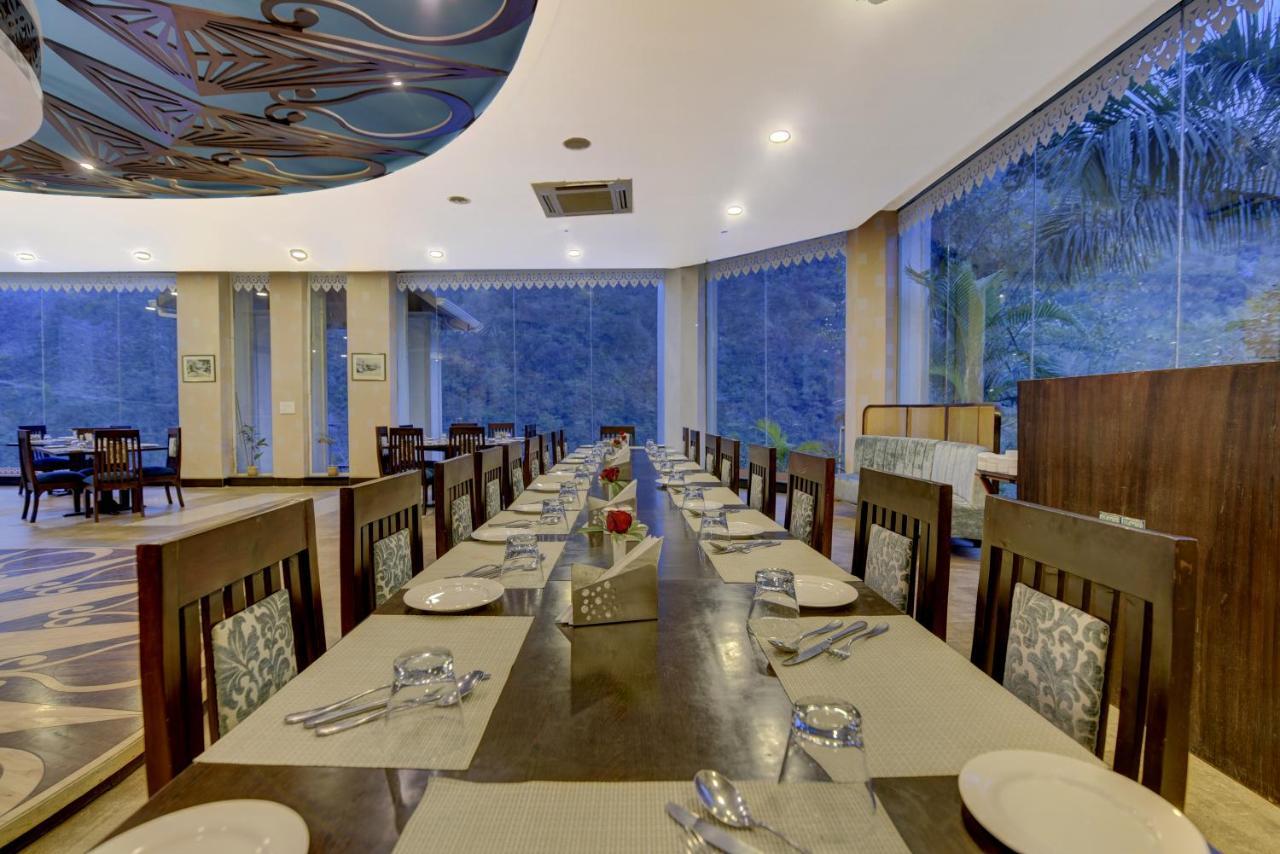 Hotel Raga On The Ganges, Rishīkesh Exterior foto