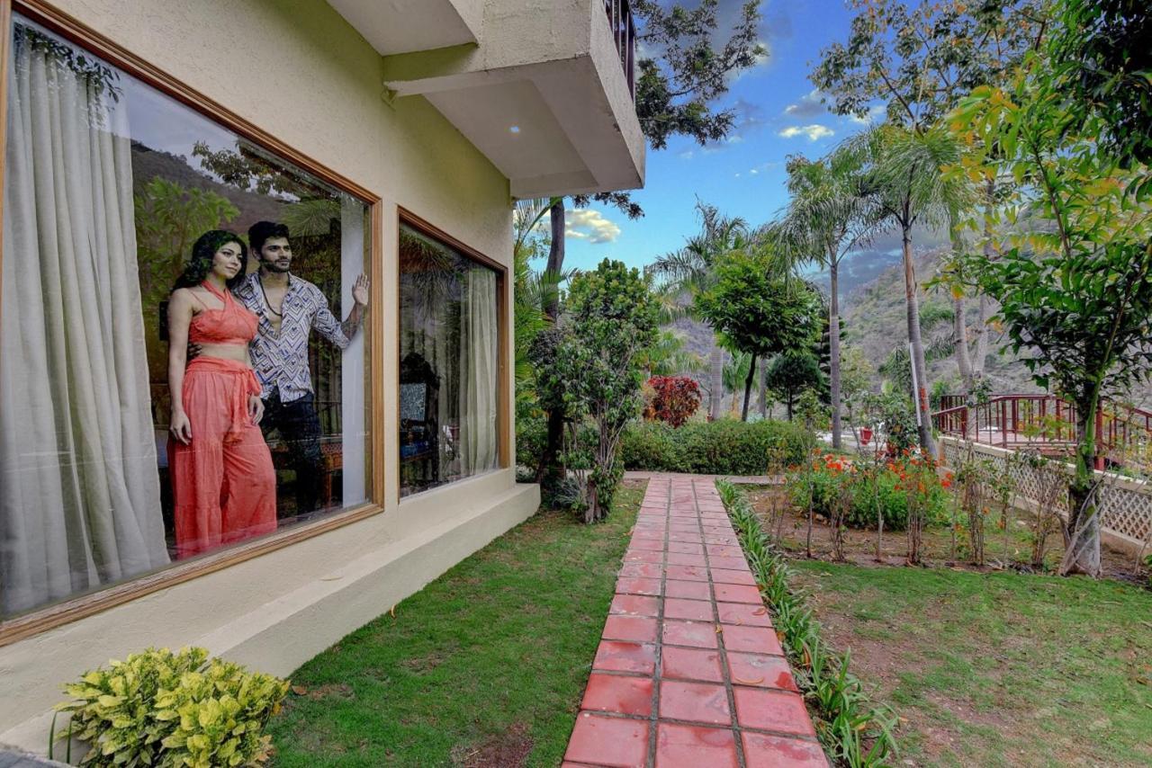 Hotel Raga On The Ganges, Rishīkesh Exterior foto